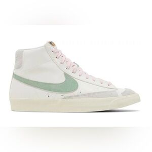 PRICE DROP Nike Blazer Mid ‘77 Premium